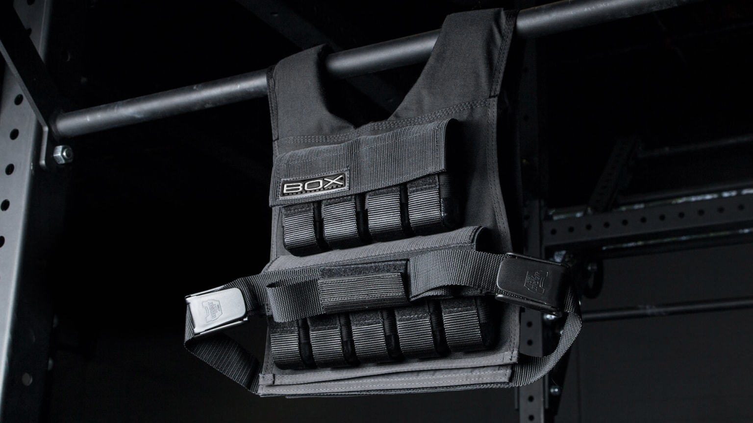 Weight top vest rack